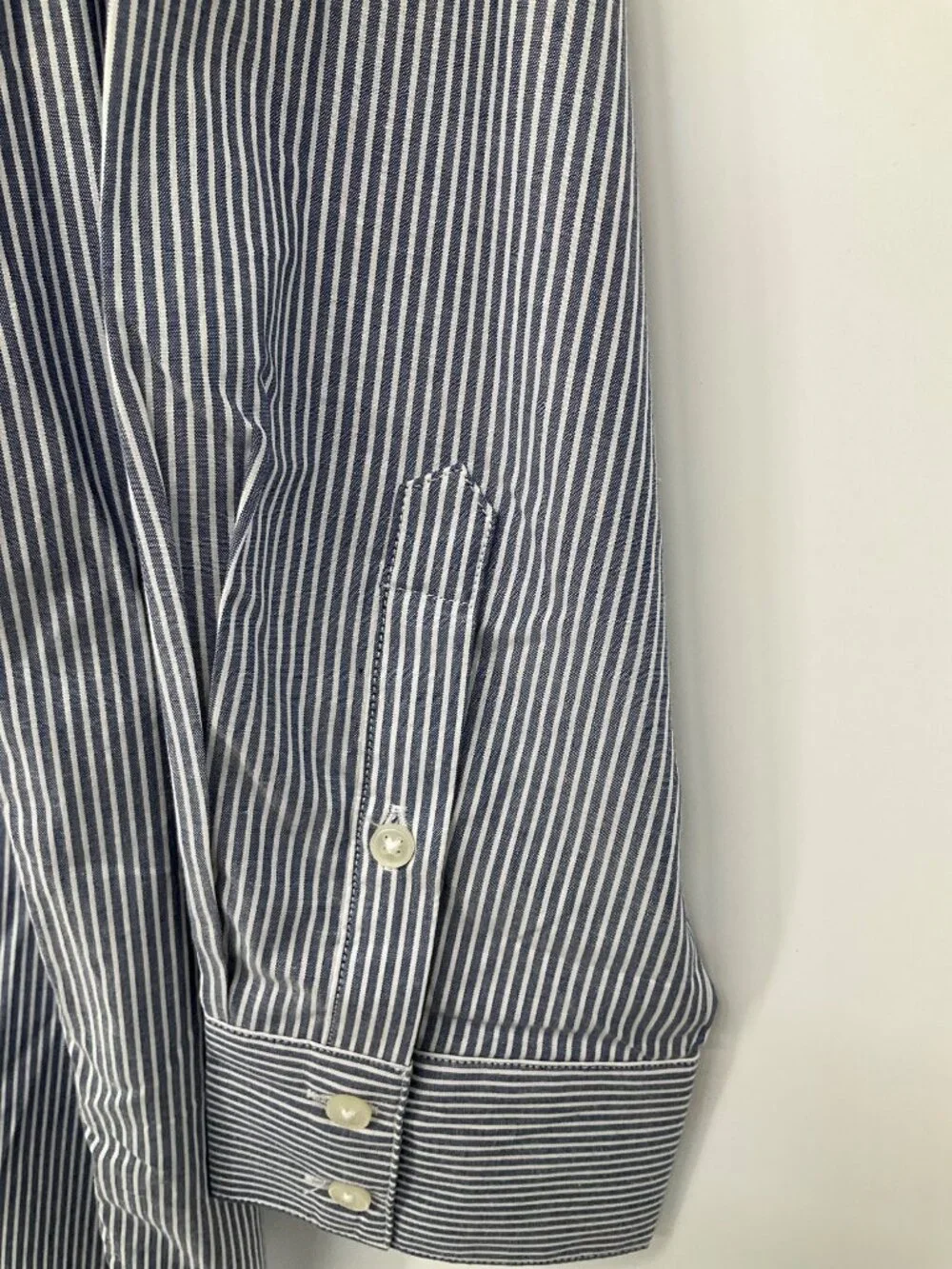 Banana Republic size Small NEW Blue white stripe button-front blouse - Picture 5 of 8